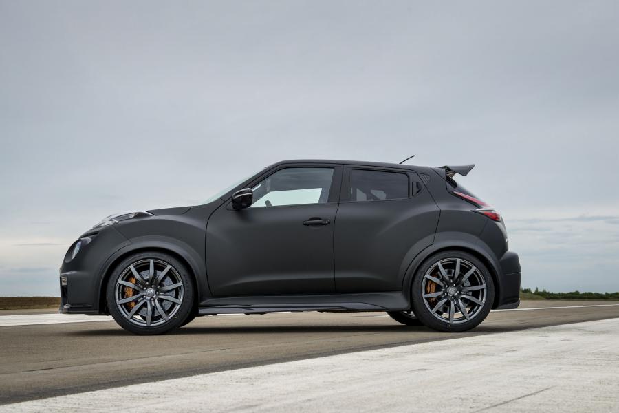  Nissan Juke-R 2.0 Concept 2015 года  (фото 31 из 41)
